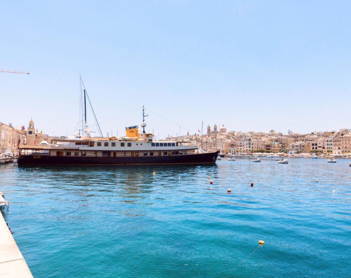Vittoriosa' Seafront 2 Bed Highly Furnished Apartment Екстериор снимка