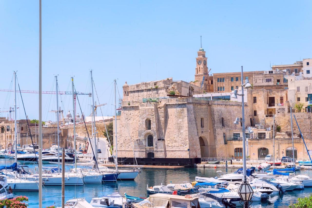 Vittoriosa' Seafront 2 Bed Highly Furnished Apartment Екстериор снимка