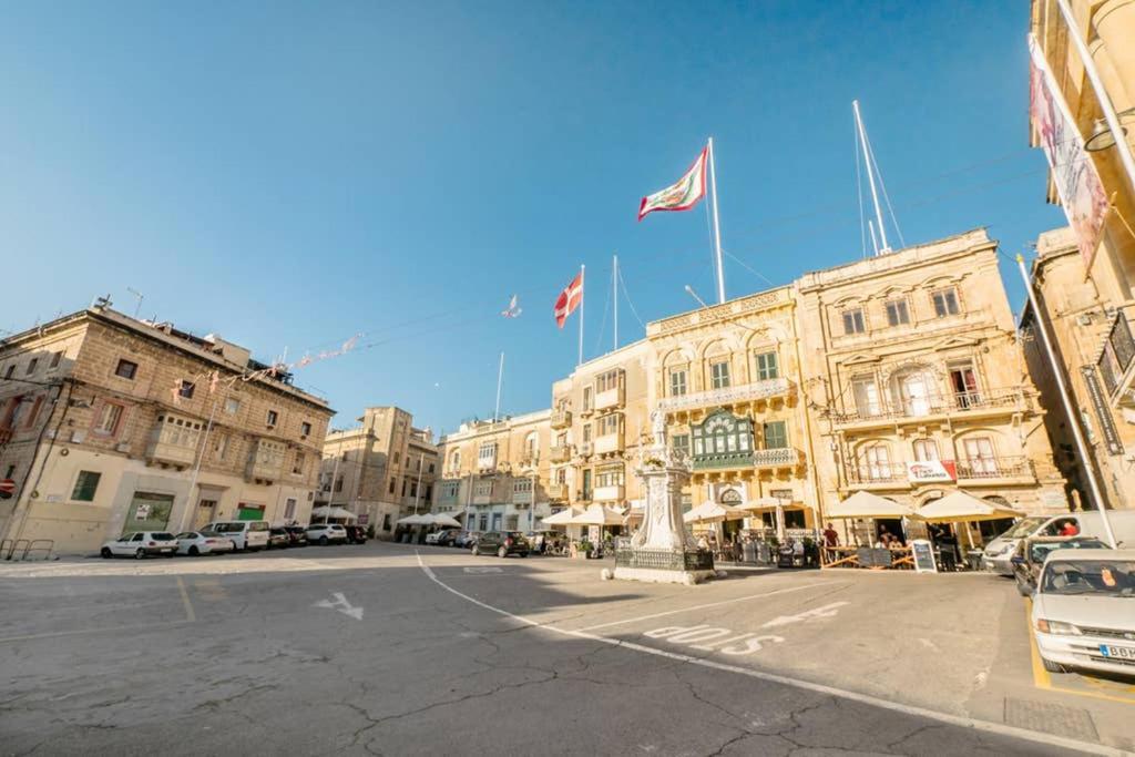 Vittoriosa' Seafront 2 Bed Highly Furnished Apartment Екстериор снимка